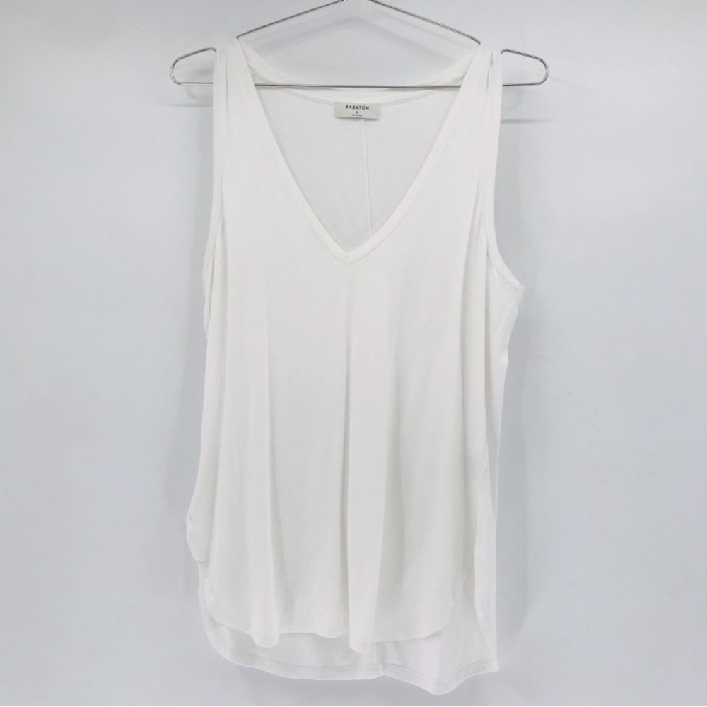 Babaton Relaxed Fit Sleeveless Blouse White Size Small